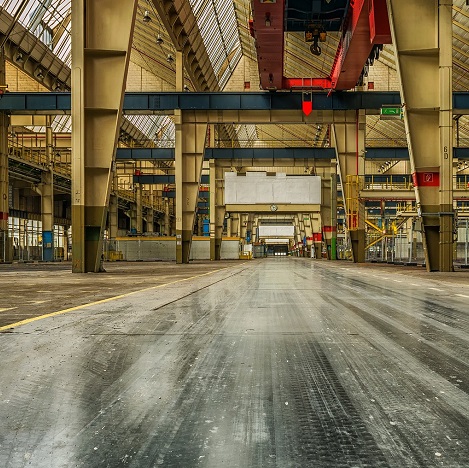 Przestój w prowadzeniu działalności jako przesłanka przyznania tzw. świadczenia postojowego